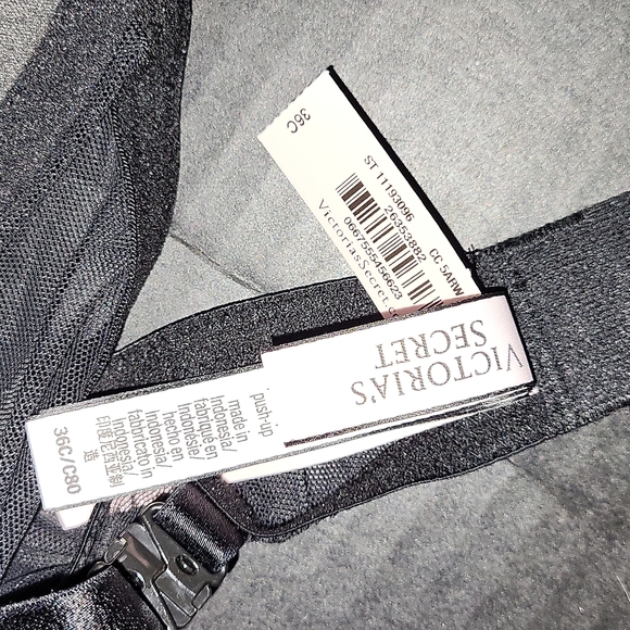 💕NWT 36C push up Victoria secret bra - Picture 3 of 3